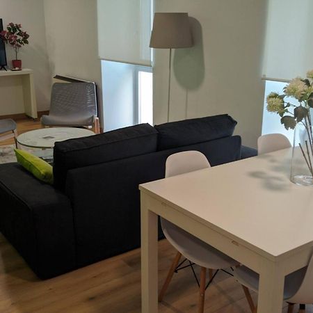 Piso En El Centro Para 4 Personas - Plaza Amboage - Wifi แฟร์โรล ภายนอก รูปภาพ